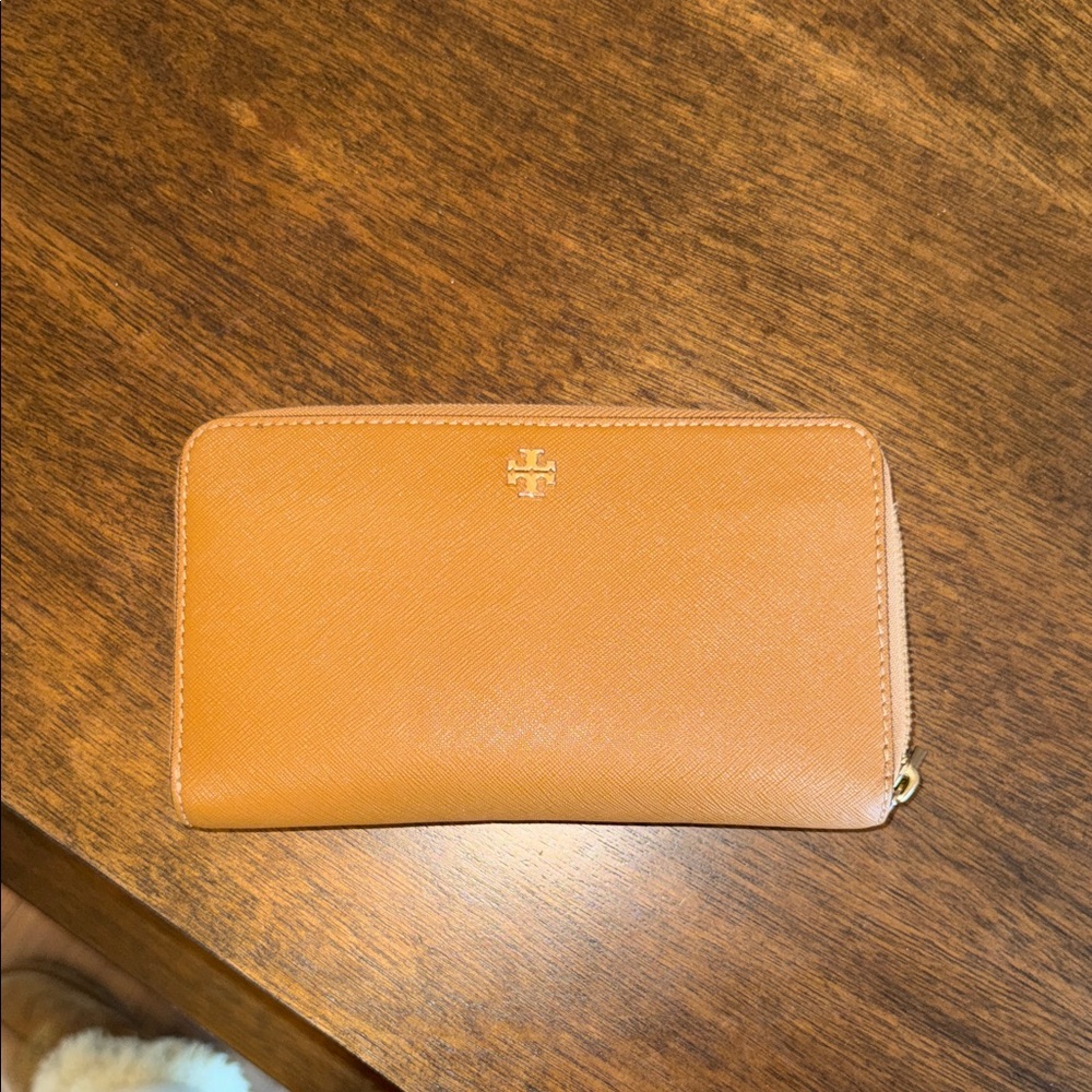 Tory Burch Camel Leather Zip Wallet